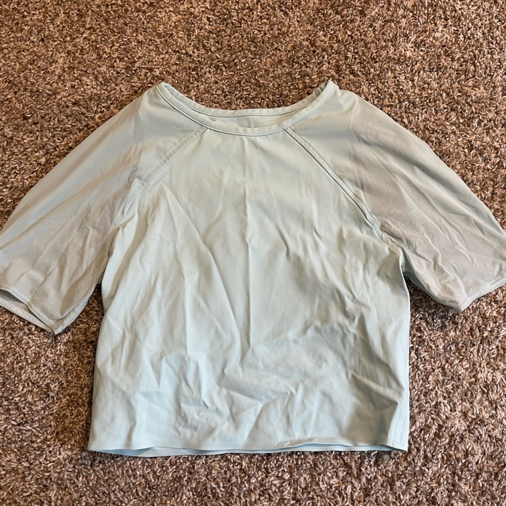 Lululemon Set Challenger Crop Top